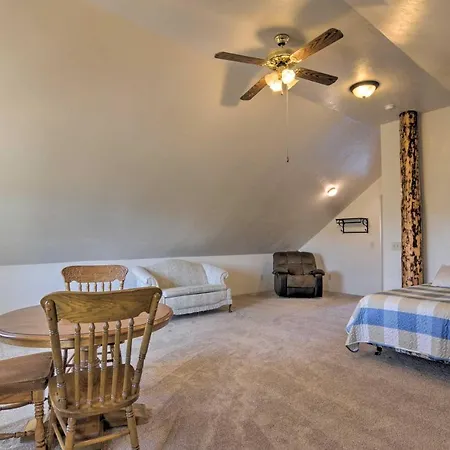 Cozy Henrieville Cabin 18 Mi To Bryce Canyon Np! Exterior photo