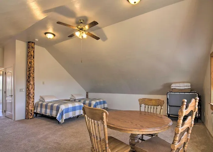 Cozy Henrieville Cabin 18 Mi To Bryce Canyon Np!